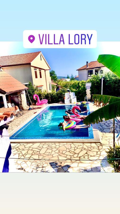 Villa Lory Krk คิร์ก ภายนอก รูปภาพ
